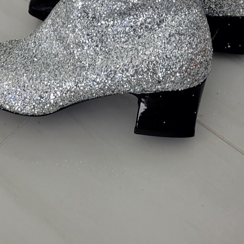 Chanel knee high glitter boots (2017) - Picture 2 of 12